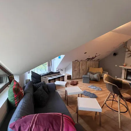 Апартамент Cozy At The Castle -