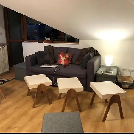 Апартамент Cozy At The Castle - *